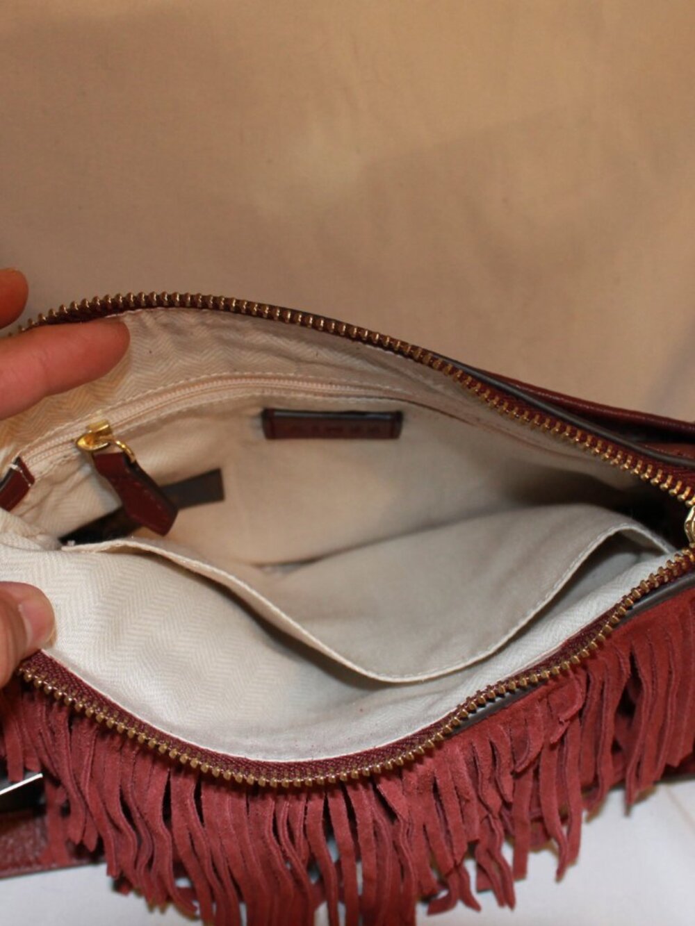 Aimee Kestenberg fringed leather crossbody bag - Picture 4 of 4